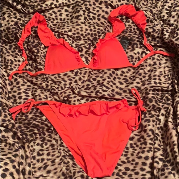 h and m red swimsuit